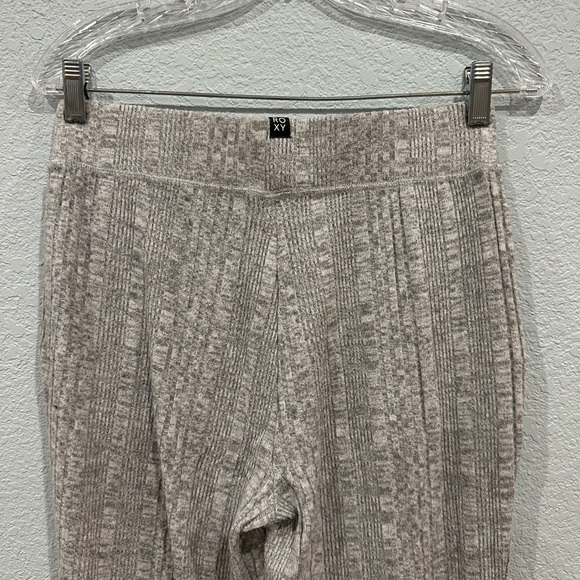 Like New Roxy Sweater Leggings - Gray - Medium 28" inseam - Picture 4 of 5